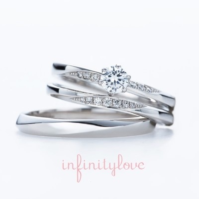 ナチュラルはシゼンタイの結婚指輪と婚約指輪のセットリングでストレートデザインのプロポーズリング