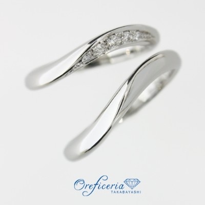 【鍛造製法】ダイヤモンドとＳラインが美しいマリッジリング（結婚指輪）
