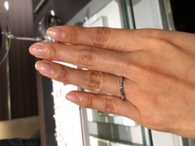 ペルセウス 指が美しく見える自然なウェーブラインが人気のデザイン 結婚指輪 Id12138 I Primo アイプリモ マイナビウエディング