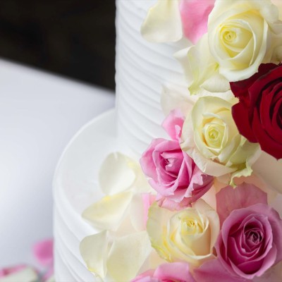 お花で彩った華やかなケーキ『フルール』