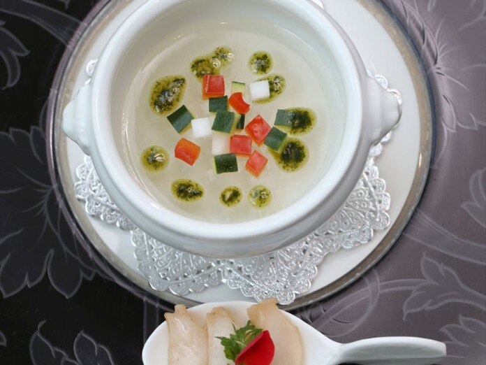 エゾアワビのミネストローネ